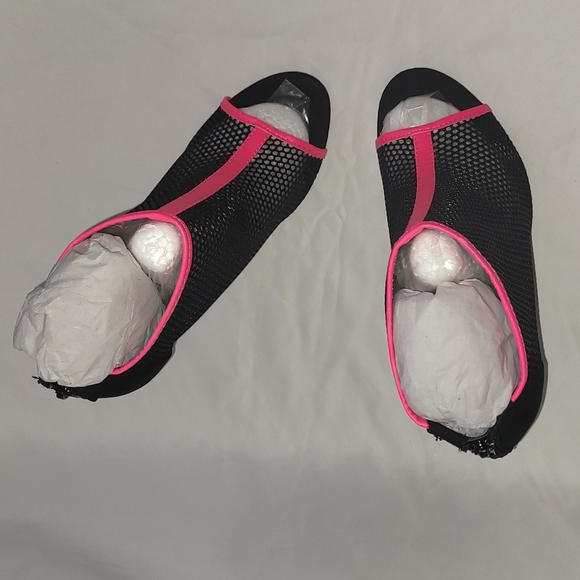 Women's Mesh Heels - Picture 4 of 4